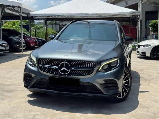 Mercedes Benz GLC250 2.0 AMG 4MATIC / FULL LOAN - 1