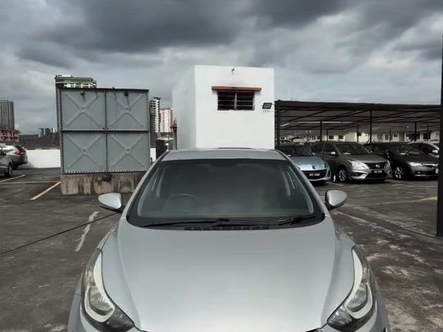 2016HyundaiElantra GLS 1.6 (A)B/ListBolehLoanKedai - 1