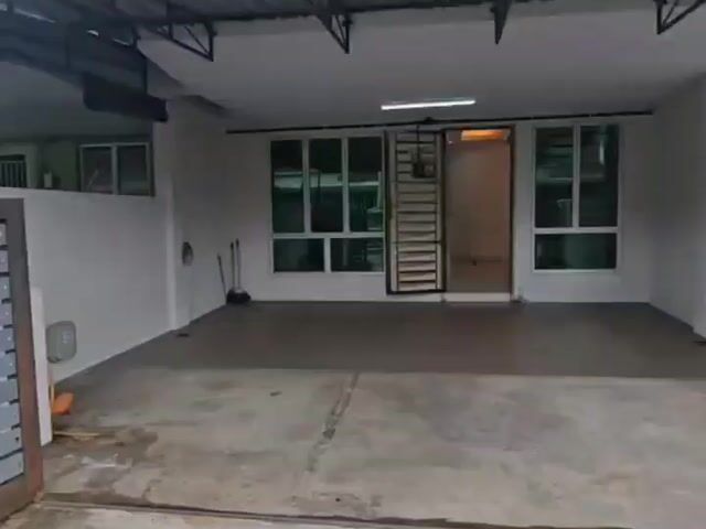 Video Image 1