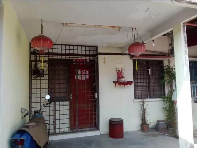 Video Image 1