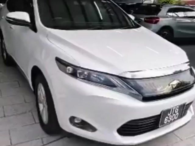 ON THE ROAD 2015 Toyota HARRIER 2.0 - 1