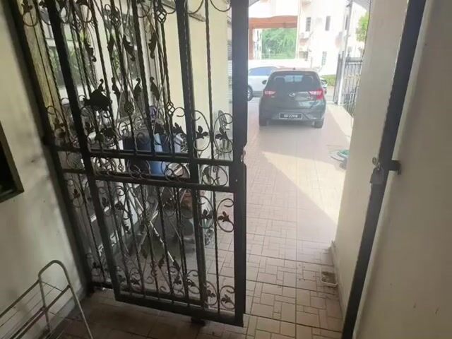 Video Image 1