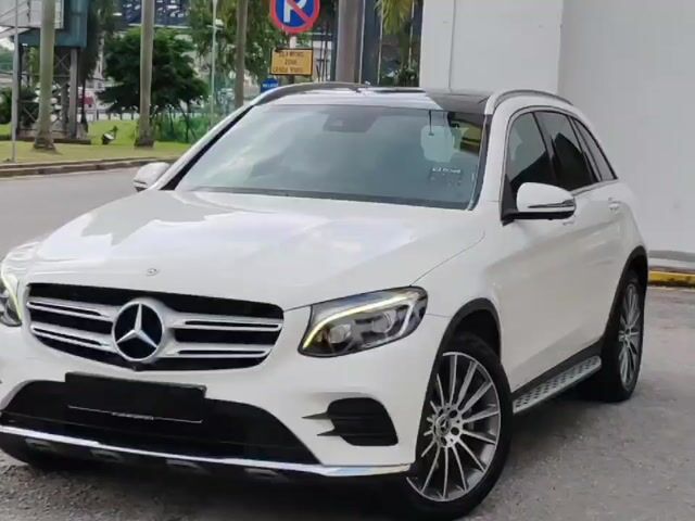 2018 Mercedes Benz GLC250 2.0 4MATIC AMG X253 SUV - 1