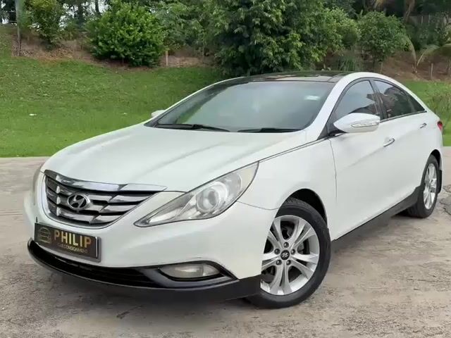 2010 HYUNDAI SONATA 2.0 GLS Masih Boleh Loan Lagi! - 1