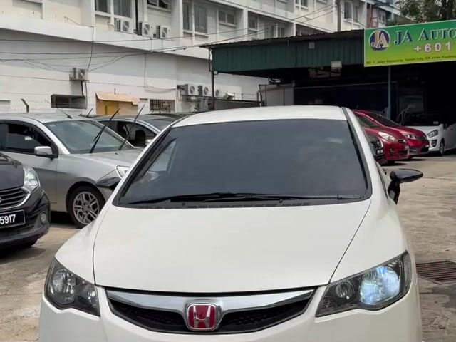 2010 Honda CIVIC 1.8 I-VTEC (A) - 1