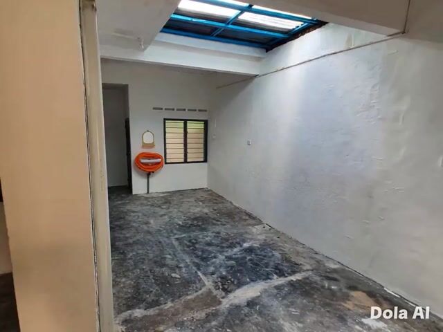 Video Image 1