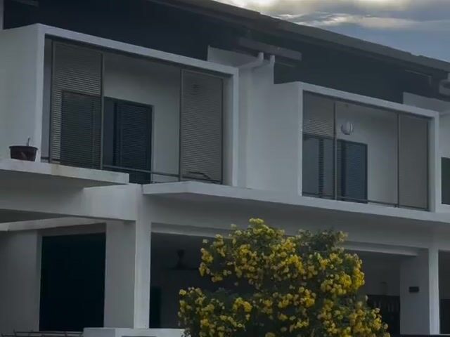 Video Image 1