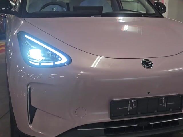 Proton EMAS 5 PREMIUM White/black interior - 1