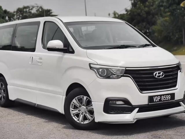 Hyundai GRAND STAREX 2.5 DIESEL TURBO 2019  - 1