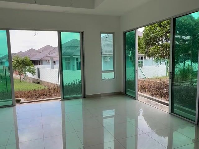 Video Image 1