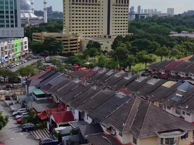 Video Image 1