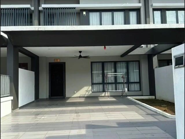 Video Image 1