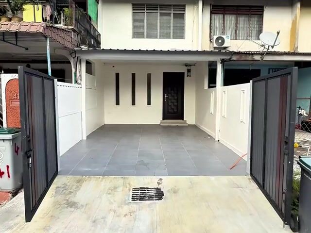 Video Image 1