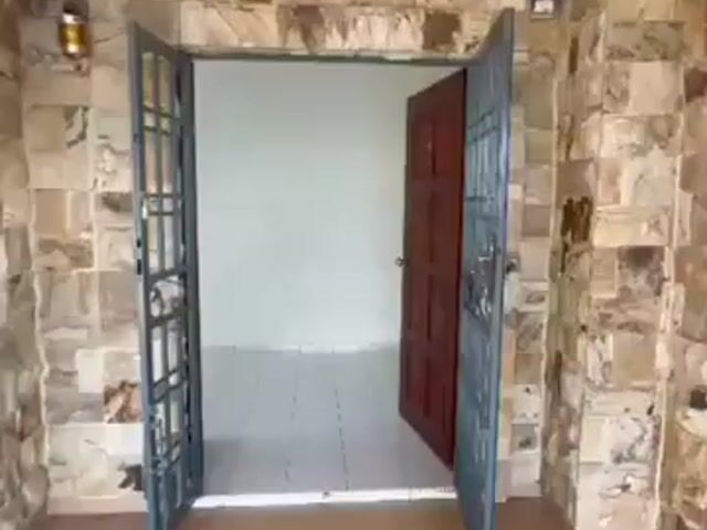 Video Image 1