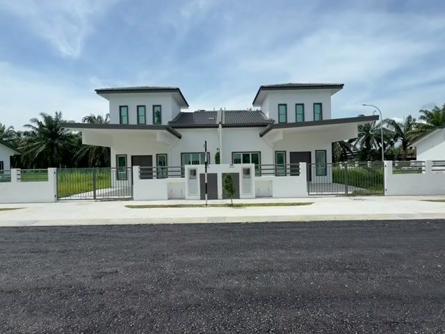 Video Image 1