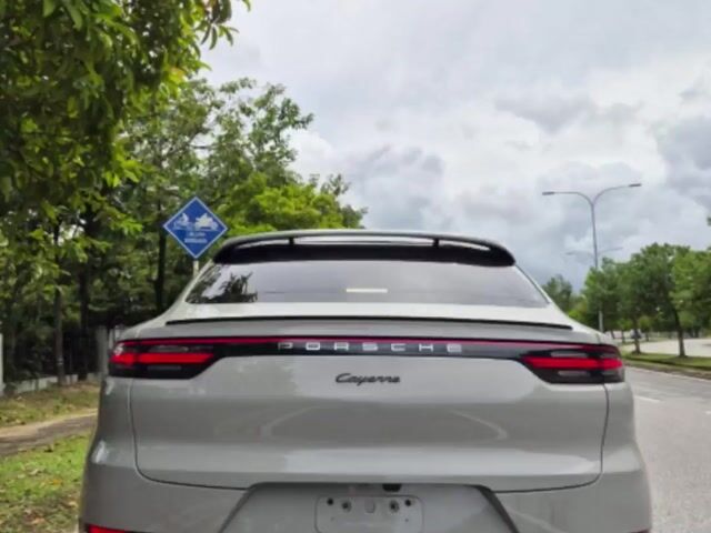 2020 Porsche CAYENNE 4.0 TURBO S Fast SUV - 1