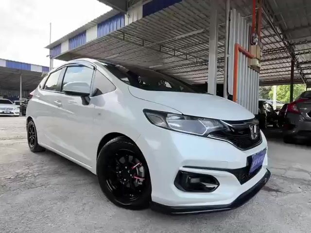 2018 Honda JAZZ 1.5 S FACELIFT (A) Full Service - 1