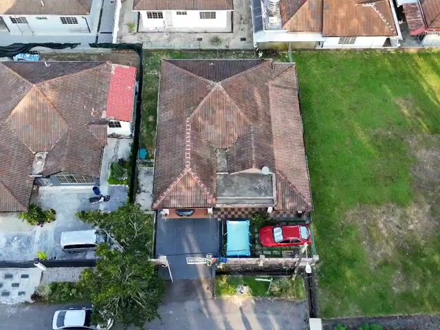 Video Image 1