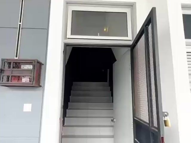 Video Image 1