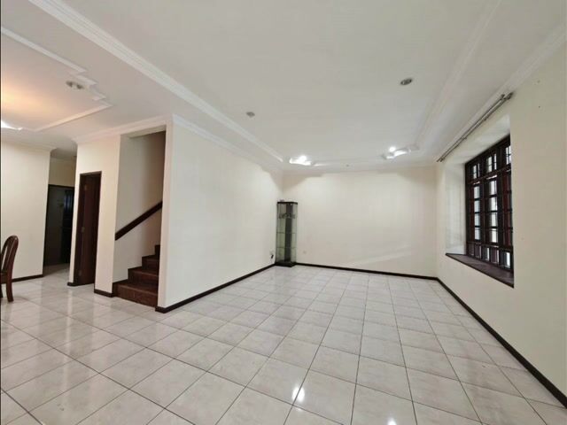Video Image 1
