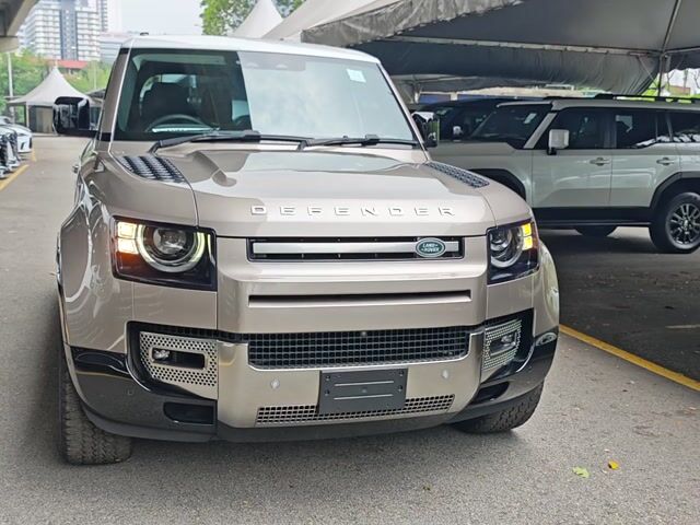 2022 Land Rover DEFENDER 2.0 110 P300 SE (A) 7 SIT - 1