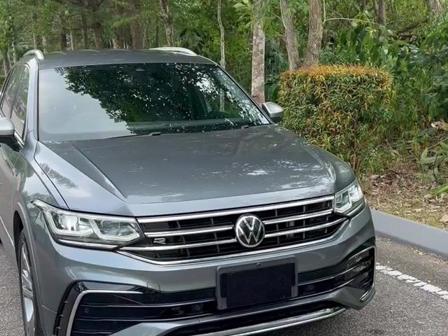 2023 VOLKSWAGEN TIGUAN 2.0 R-LINE ✅ 37k KM Mileage - 1