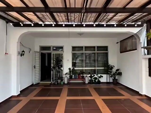 Video Image 1