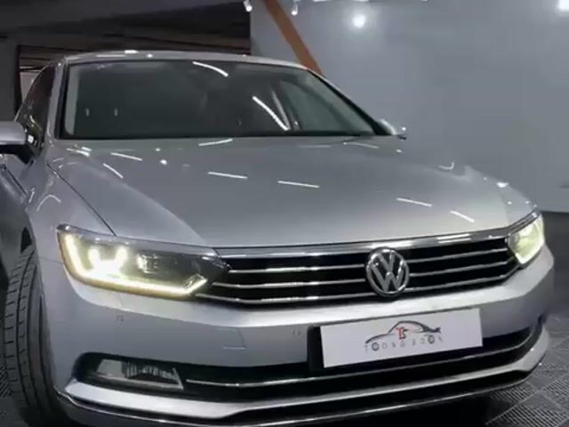 2019 Volkswagen PASSAT 1.8 TSI COMFORTLINE (CKD) - 1