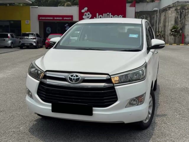 Toyota INNOVA G REVERSE CAMERA FAMILY MPV FUL0N - 1