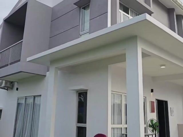 Video Image 1