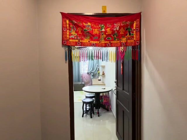 Video Image 1