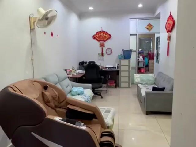 Video Image 1