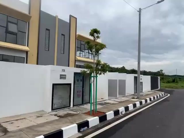 Video Image 1