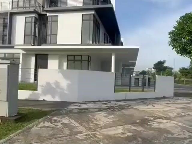 Video Image 1