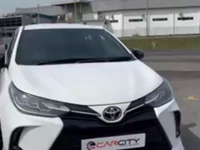 2024 Toyota YARIS 1.5 PREMIUM F/LIFT FSR WITH WRTY - 1