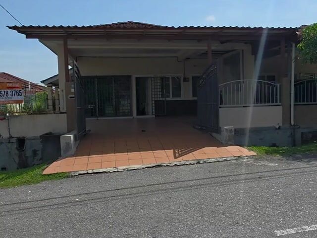 Video Image 1