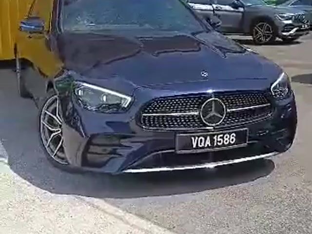 2021 Mercedes Benz  E300 AMG LINE 2.0L (A) - 1