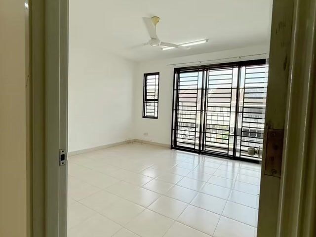Video Image 1