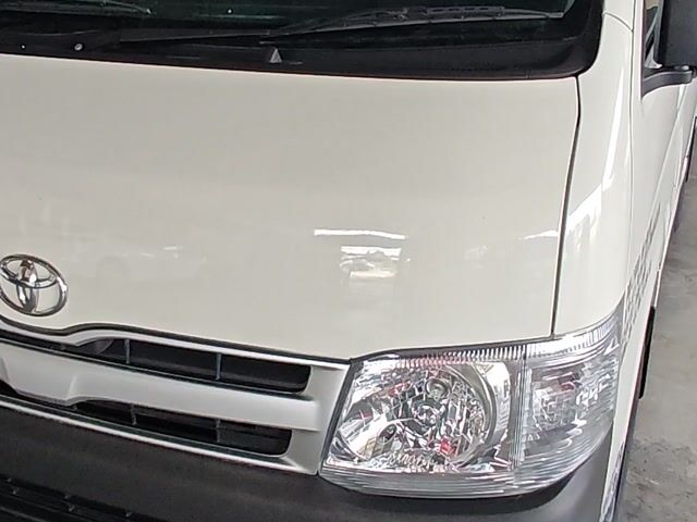 2011 Toyota HIACE 2.5 FACELIFT (M) - 1