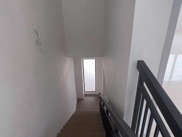 Video Image 1