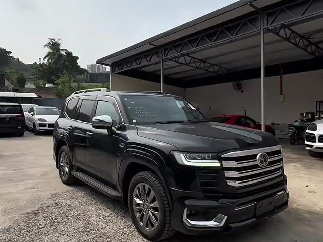 2023 Toyota LANDCRUISER LC300 ZX BLACK INTERIOR 5A - 1