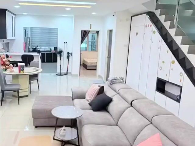 Video Image 1