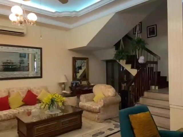 Video Image 1
