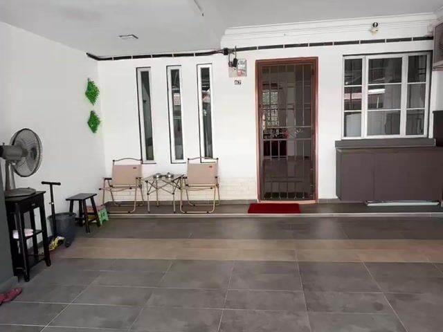 Video Image 1