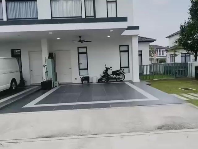 Video Image 1