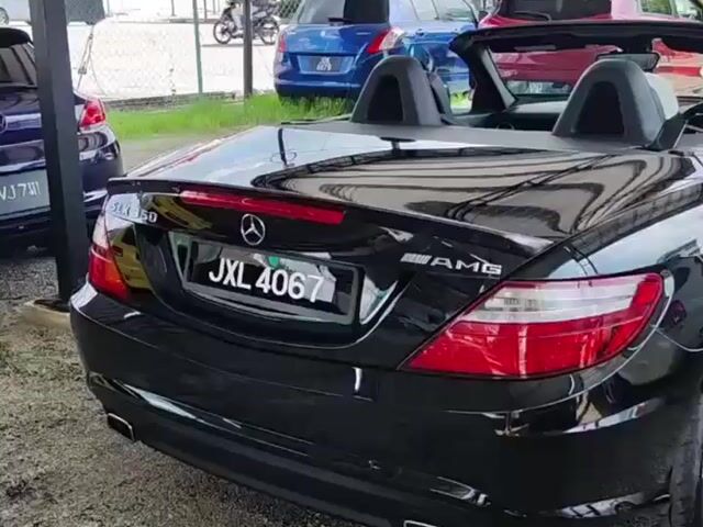 2012 Mercedes Benz SLK200 AMG SPORT NO ACCIDENT - 1