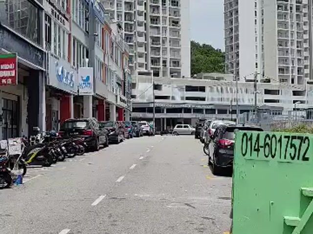 Video Image 1