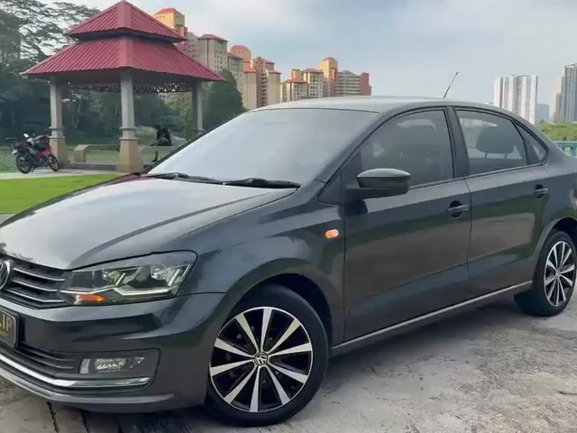 2019 VOLKSWAGEN VENTO 1.2 Masih Boleh Loan Lagi - 1