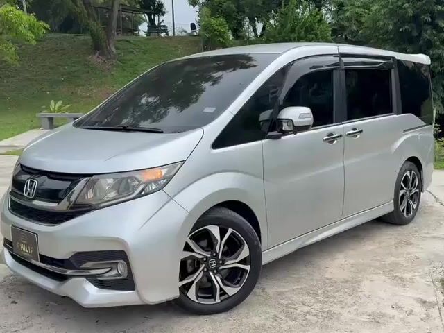 2017 HONDA STEPWAGON SPADA 1.5 Still Can Full Loan - 1