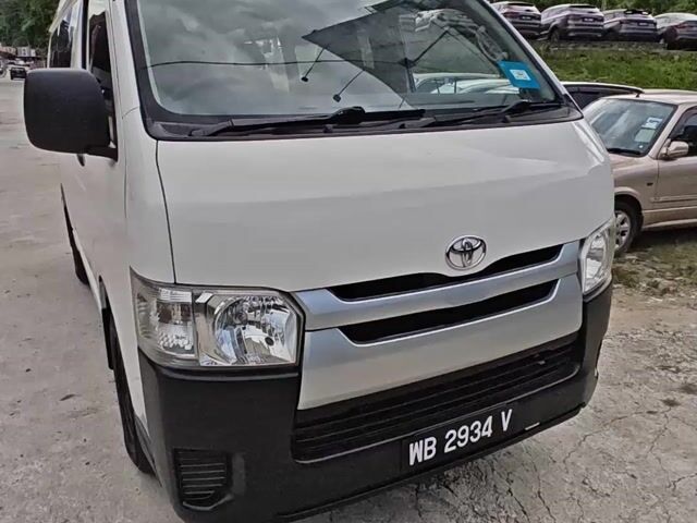 2015 Toyota HIACE 2.5 (M) HIGH ROOF ⭐WINDOW VAN⭐ - 1